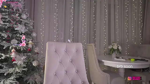 Snapshot of _Moon__Shine_ chatting on January 16, 12:25 am Moon Shine online show from January 16, 12:25 am