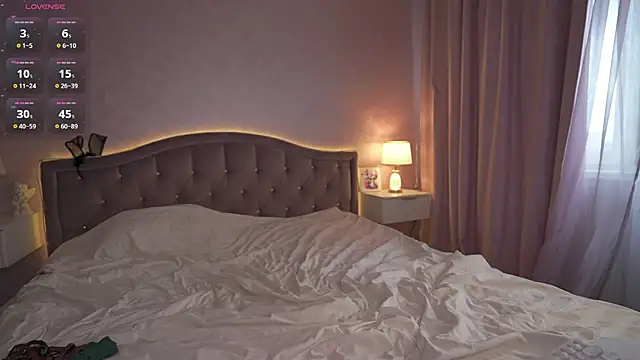 Moon  Shine  online show from July 25, 4:54 am