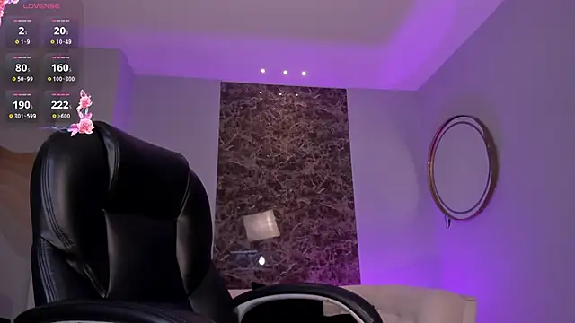 AmberLewis  online show from February 18, 9:21 am