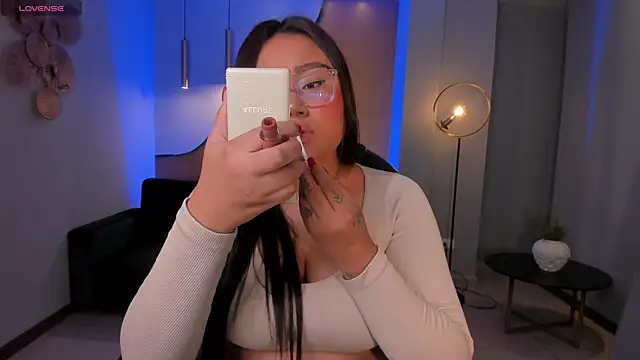 AmberLewis  online show from March 2, 10:48 pm