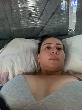 Snapshot of nurse_desi_sexlove chatting on January 6, 9:43 pm nurse desi sexlove online show from January 6, 9:43 pm