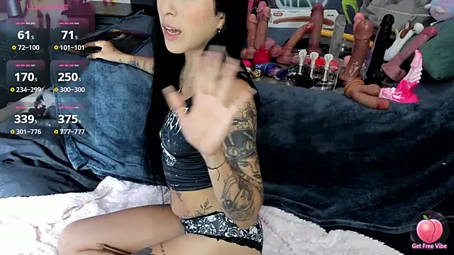 chaymae nah  online show from May 16, 9:39 am