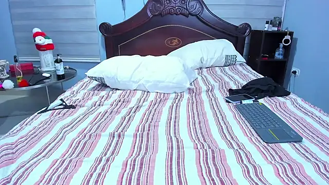 bella-black online show from January 30, 3:11 am