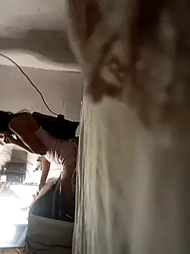 Snapshot of reina_87 chatting on February 12, 3:07 pm reina 87 online show from February 12, 3:07 pm