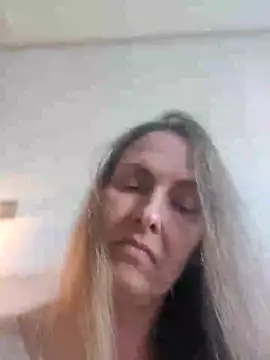 Snapshot of Evelina_cute chatting on September 28, 11:59 am Evelina cute online show from September 28, 11:59 am