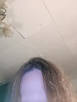 Snapshot of Evelina_cute chatting on October 24, 2:24 pm Evelina cute online show from October 24, 2:24 pm