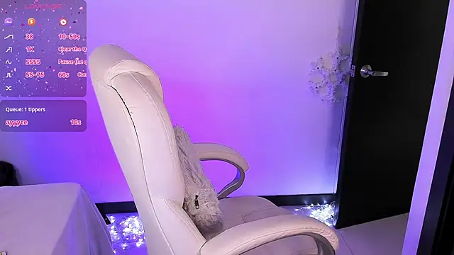 nyna 1 online show from February 15, 10:10 pm