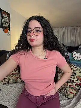 Snapshot of Antoniart_ chatting on February 20, 3:58 am Antoniart online show from February 20, 3:58 am