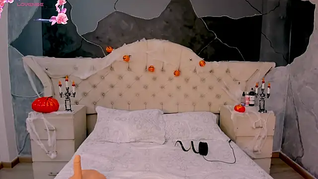 Snapshot of AmberGreyy_ chatting on October 11, 1:20 pm AmberGreyy online show from October 11, 1:20 pm