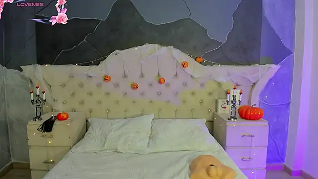 Snapshot of AmberGreyy_ chatting on October 20, 5:02 pm AmberGreyy online show from October 20, 5:02 pm