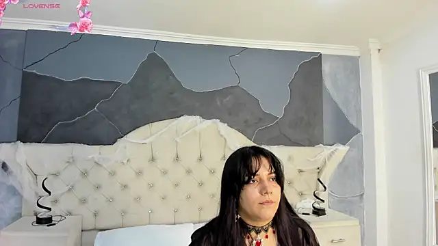 Snapshot of AmberGreyy_ chatting on October 21, 5:02 pm AmberGreyy online show from October 21, 5:02 pm