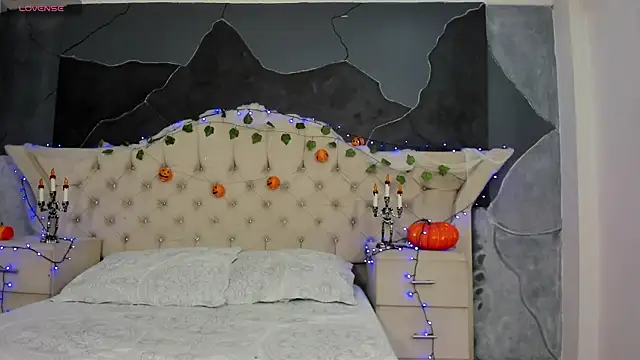 Snapshot of AmberGreyy_ chatting on October 28, 5:37 pm AmberGreyy online show from October 28, 5:37 pm