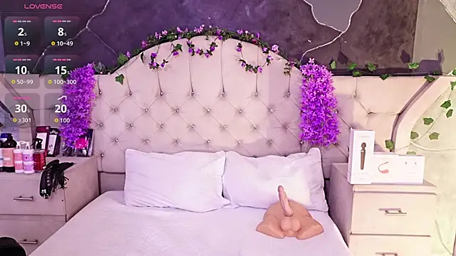 AmberGreyy  online show from June 28, 6:03 pm