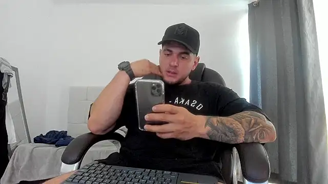 Teilor Creed online show from October 21, 7:03 pm