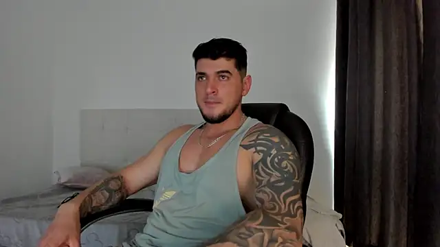 Teilor Creed online show from November 25, 7:14 pm