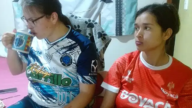 clayre and jill online show from November 6, 8:15 am