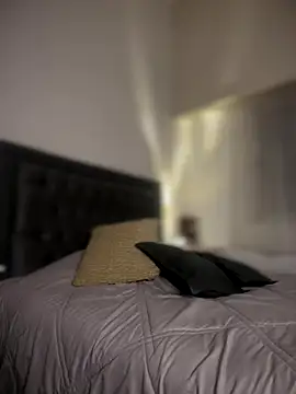 alessandra-a online show from October 1, 3:45 am