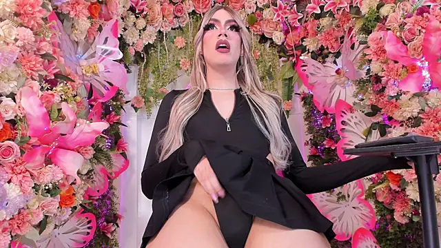 Laurenn evans online show from December 17, 9:10 pm