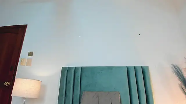 LucyJhonnsonn online show from February 1, 12:51 am