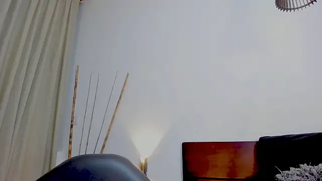 LucyJhonnsonn online show from February 12, 12:48 am