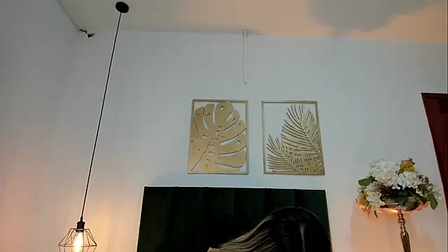 LucyJhonnsonn online show from March 19, 12:48 am
