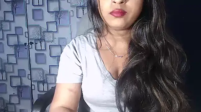 Snapshot of Hot_Naina- chatting on December 12, 4:53 pm Hot Naina- online show from December 12, 4:53 pm