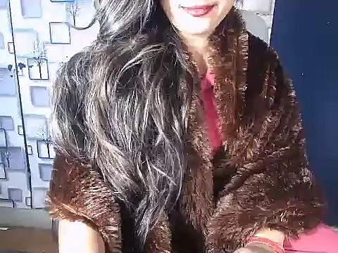 Snapshot of Hot_Naina- chatting on December 20, 4:57 pm Hot Naina- online show from December 20, 4:57 pm