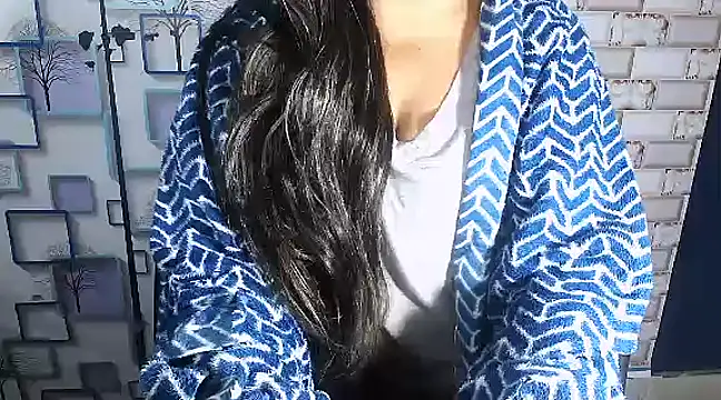 Snapshot of Hot_Naina- chatting on January 23, 3:11 pm Hot Naina- online show from January 23, 3:11 pm