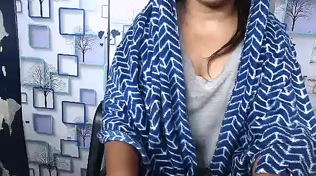 Snapshot of Hot_Naina- chatting on January 25, 11:55 am Hot Naina- online show from January 25, 11:55 am