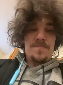 Snapshot of Lilsmokeshow017 chatting on January 17, 8:33 pm Lilsmokeshow017 online show from January 17, 8:33 pm