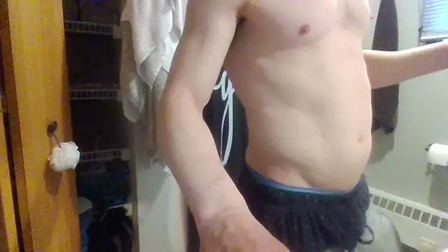 Snapshot of Lilsmokeshow017 chatting on March 22, 12:14 pm Lilsmokeshow017 online show from March 22, 12:14 pm