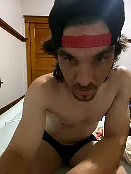 Snapshot of Lilsmokeshow017 chatting on September 17, 4:36 am Lilsmokeshow017 online show from September 17, 4:36 am