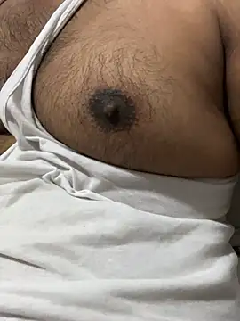 Snapshot of dick69lil chatting on July 13, 2:47 am dick69lil online show from July 13, 2:47 am