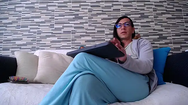 VioletaGomezCo online show from November 6, 2:18 pm