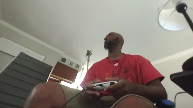 Snapshot of choco-sexo@xh chatting on October 12, 3:11 pm choco-sexoxh online show from October 12, 3:11 pm