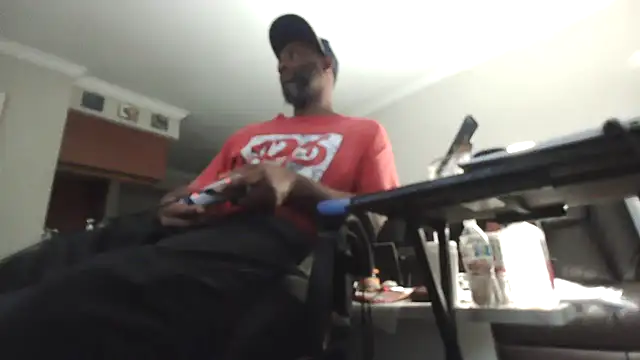 Snapshot of choco-sexo@xh chatting on October 25, 9:53 pm choco-sexoxh online show from October 25, 9:53 pm