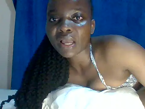 sweet love00 online show from April 26, 1:47 am