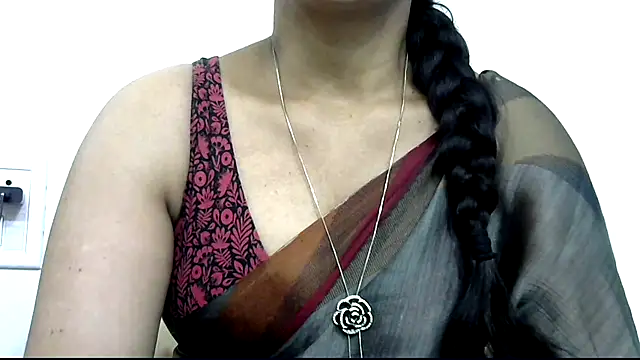 Snapshot of rashmika_reddy chatting on September 11, 4:01 am rashmika reddy online show from September 11, 4:01 am