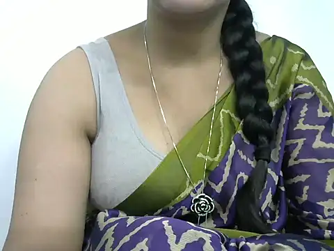 Snapshot of rashmika_reddy chatting on January 9, 4:59 am rashmika reddy online show from January 9, 4:59 am