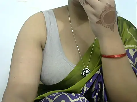 Snapshot of rashmika_reddy chatting on January 18, 5:17 pm rashmika reddy online show from January 18, 5:17 pm