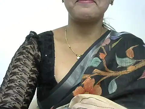 Snapshot of rashmika_reddy chatting on March 27, 8:26 am rashmika reddy online show from March 27, 8:26 am