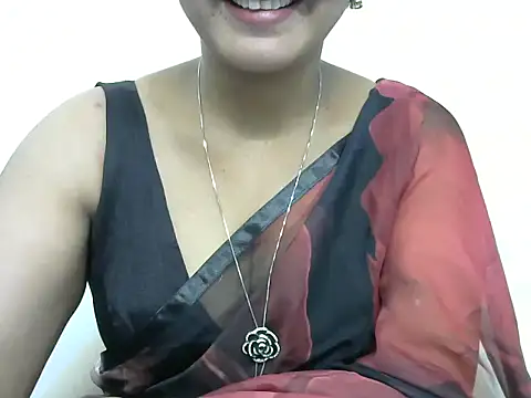 Snapshot of rashmika_reddy chatting on April 5, 10:56 am rashmika reddy online show from April 5, 10:56 am