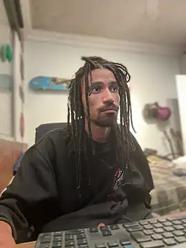 Snapshot of hotcamboy420 chatting on January 11, 6:56 am hotcamboy420 online show from January 11, 6:56 am