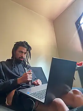 Snapshot of hotcamboy420 chatting on October 1, 1:50 pm hotcamboy420 online show from October 1, 1:50 pm