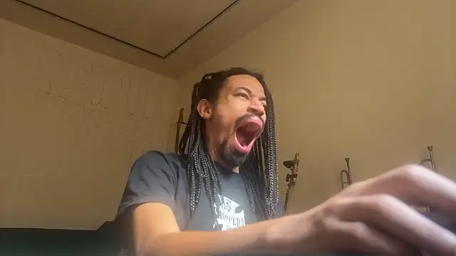 Snapshot of hotcamboy420 chatting on November 1, 3:58 pm hotcamboy420 online show from November 1, 3:58 pm