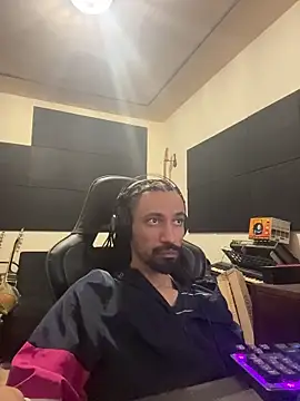 hotcamboy420 online show from December 21, 3:57 am