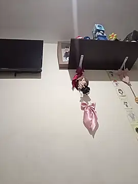 karlamorris  online show from November 14, 11:42 am