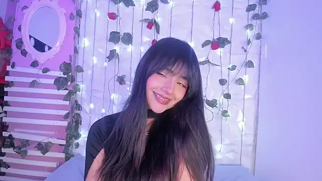 Sophy SmileSweet online show from January 31, 3:00 pm