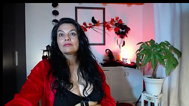 Lust Mom41 online show from October 15, 1:50 am