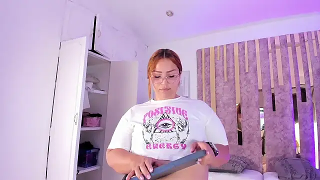 LeahxBarker online show from January 31, 11:24 pm